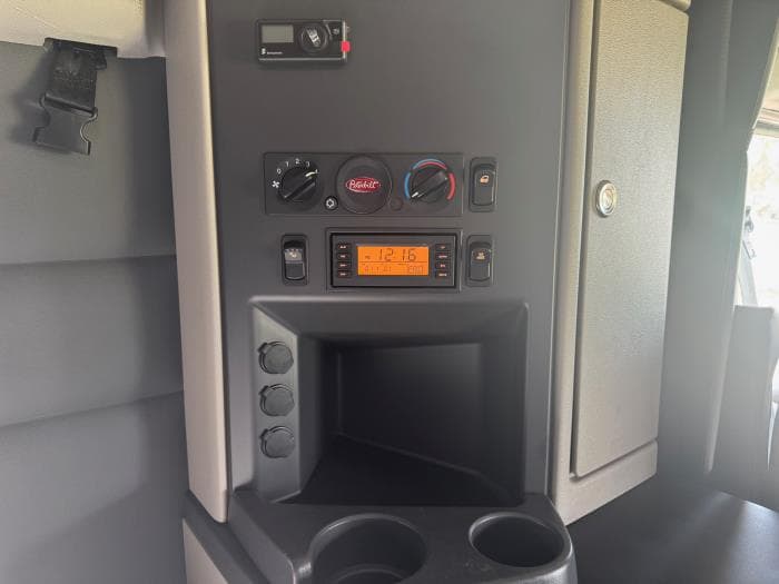 2026 Peterbilt 579 — photo 27