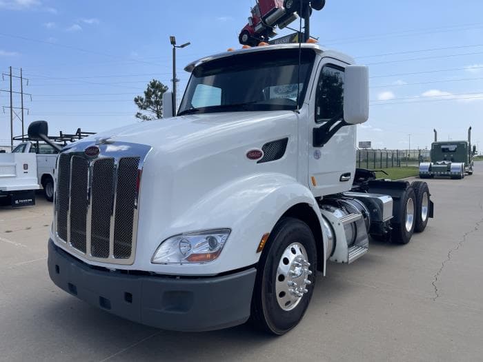 2021 Peterbilt 579 — photo 3
