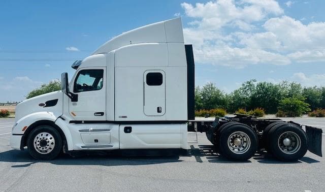 2019 Peterbilt 579 — photo 9