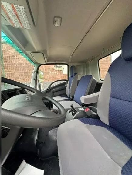 2025 Isuzu FVR — photo 8