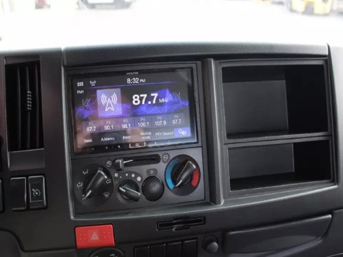 2025 Isuzu FVR — photo 10