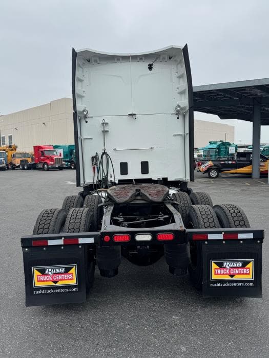 2021 Peterbilt 579 — photo 7