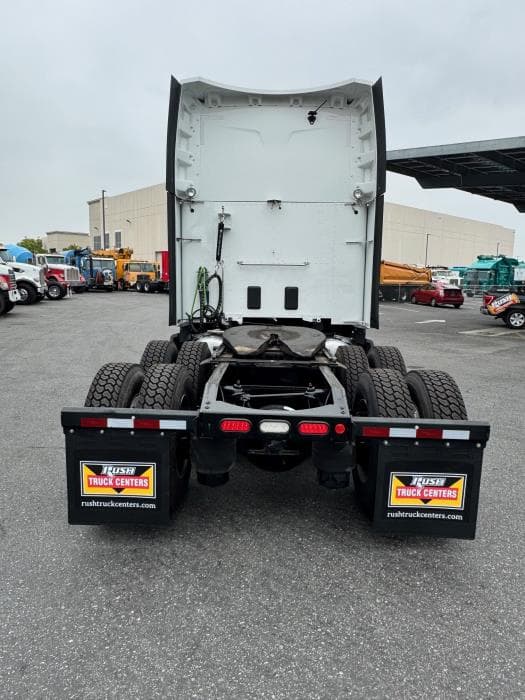2021 Peterbilt 579 — photo 7