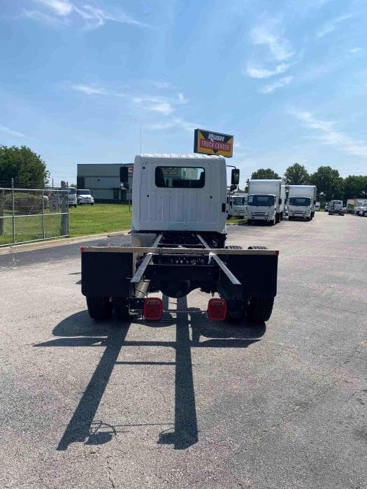 2025 Hino L6 — photo 7