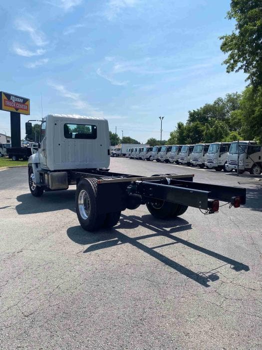 2025 Hino L6 — photo 12