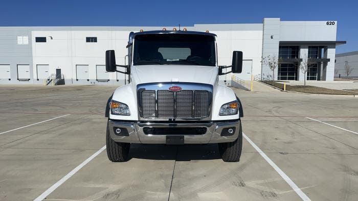 2026 Peterbilt 548 — photo 2