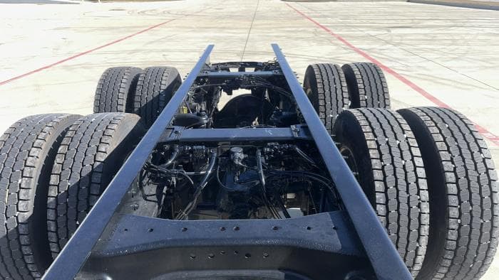 2026 Peterbilt 548 — photo 9