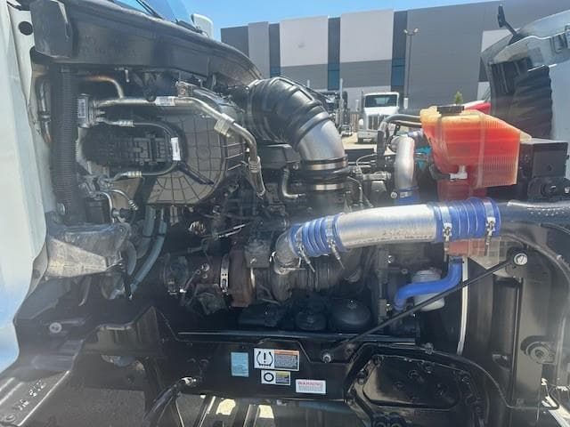 2021 Peterbilt 579 — photo 2