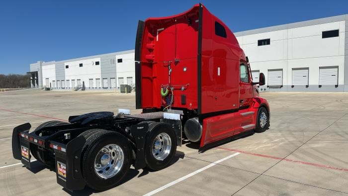 2026 Peterbilt 579 — photo 6