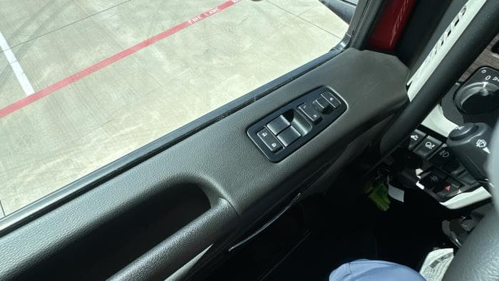 2026 Peterbilt 579 — photo 19