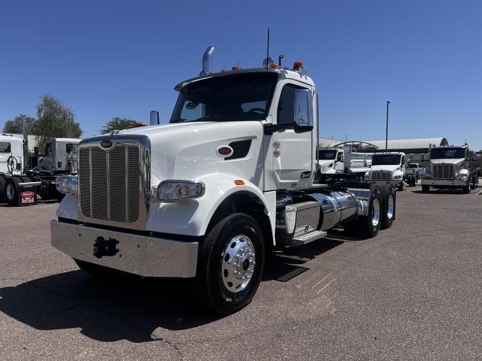 2026 Peterbilt 567 — photo 2