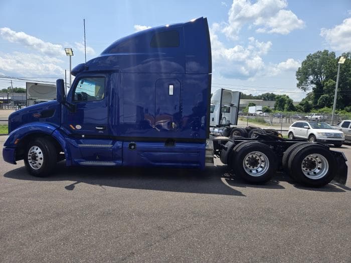 2022 Peterbilt 579 — photo 14
