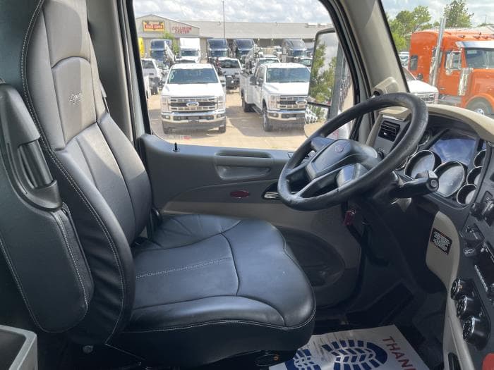 2022 Peterbilt 567 — photo 23