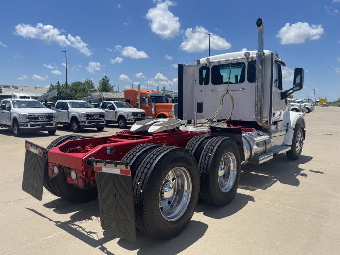 2022 Peterbilt 567 — photo 10