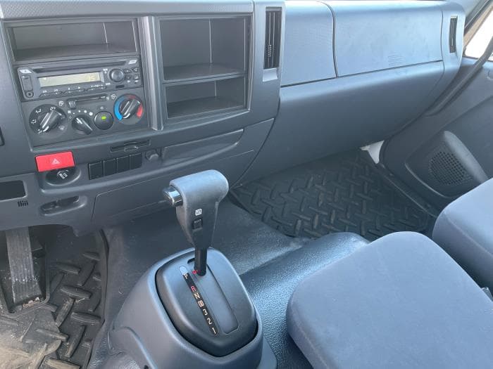 2025 Isuzu FTR — photo 10