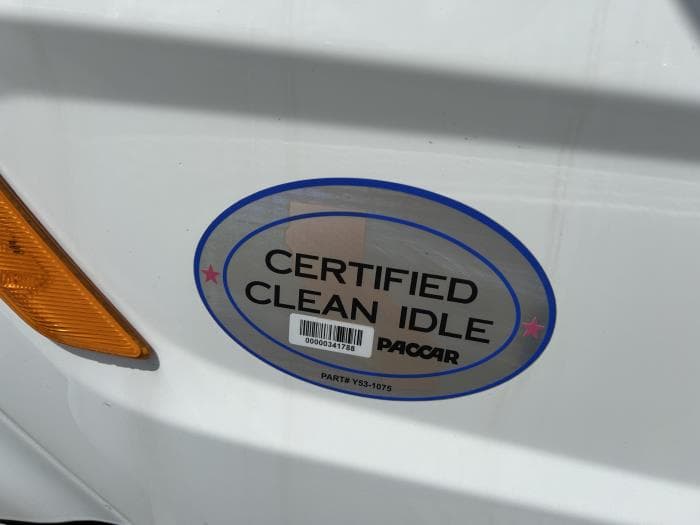 2021 Peterbilt 579 — photo 16