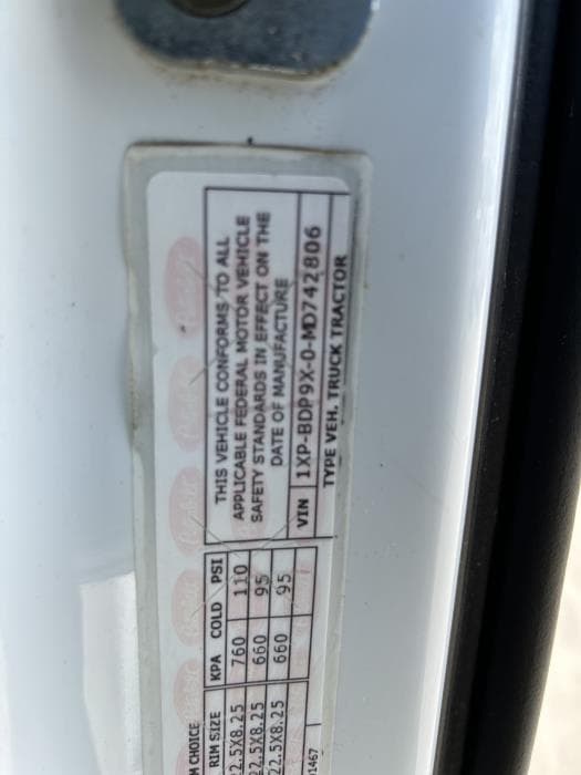 2021 Peterbilt 579 — photo 28