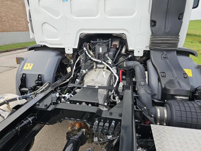 2025 Peterbilt 220EV — photo 20