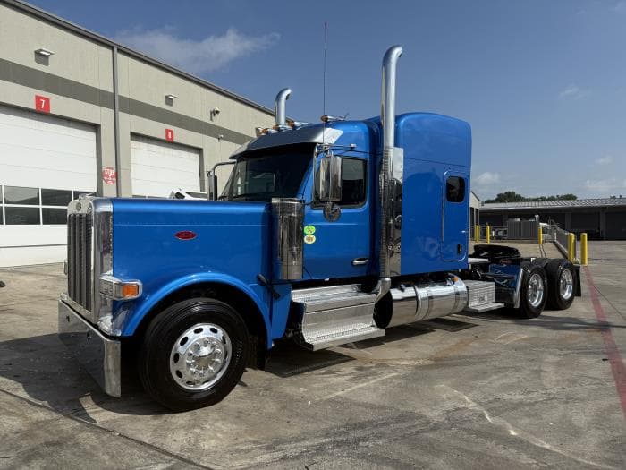 2026 Peterbilt 589 — photo 4