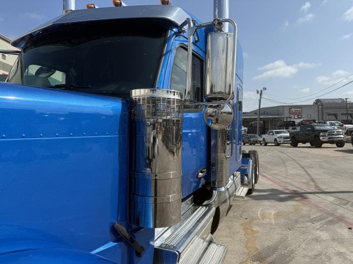 2026 Peterbilt 589 — photo 15