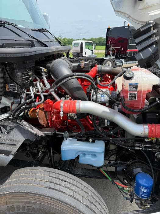 2026 International LT — photo 7