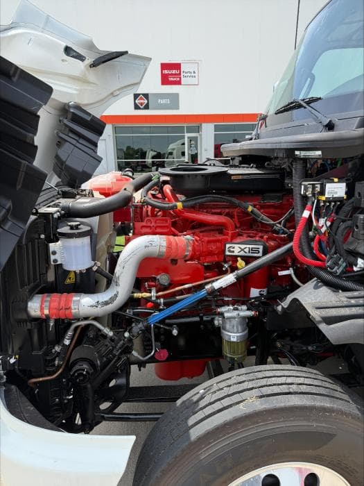 2026 International LT — photo 9