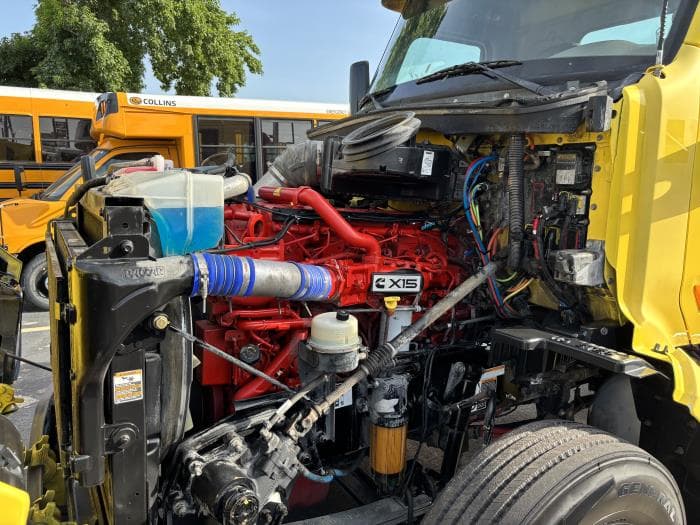 2020 Peterbilt 579 — photo 9