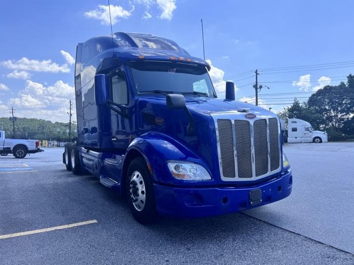 2022 Peterbilt 579 — photo 4