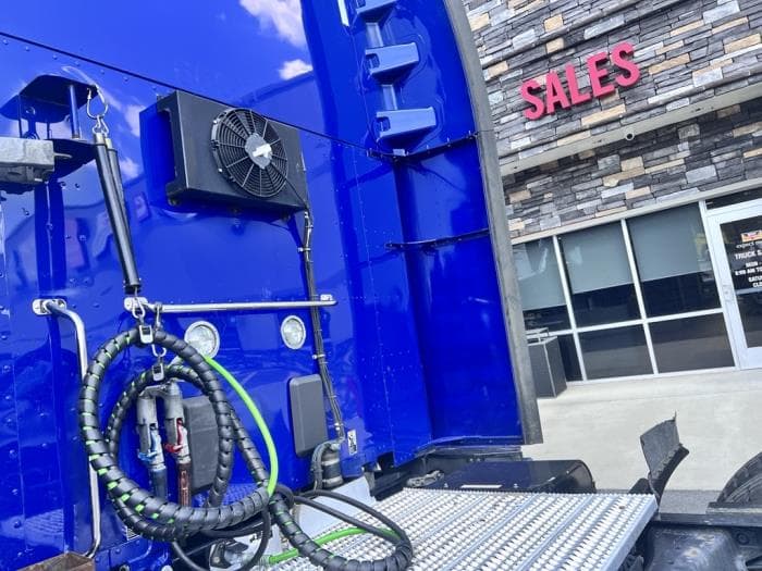 2022 Peterbilt 579 — photo 7