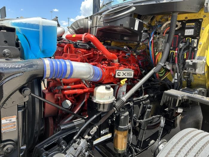 2021 Peterbilt 579 — photo 17