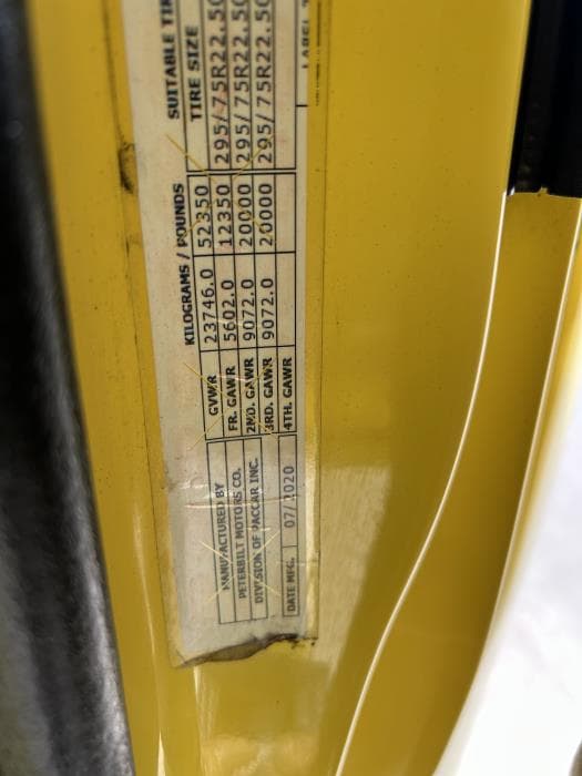 2021 Peterbilt 579 — photo 27