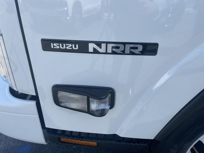 2025 Isuzu NRR — photo 14