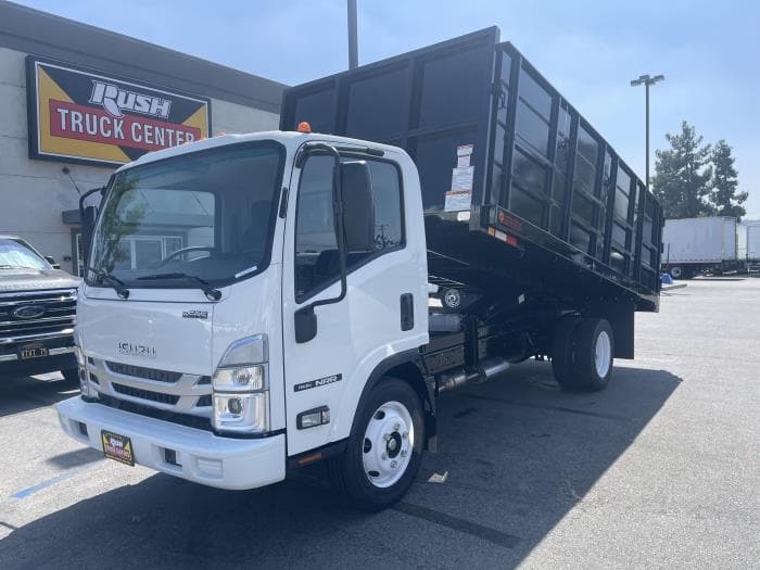 2025 Isuzu NRR — photo 23