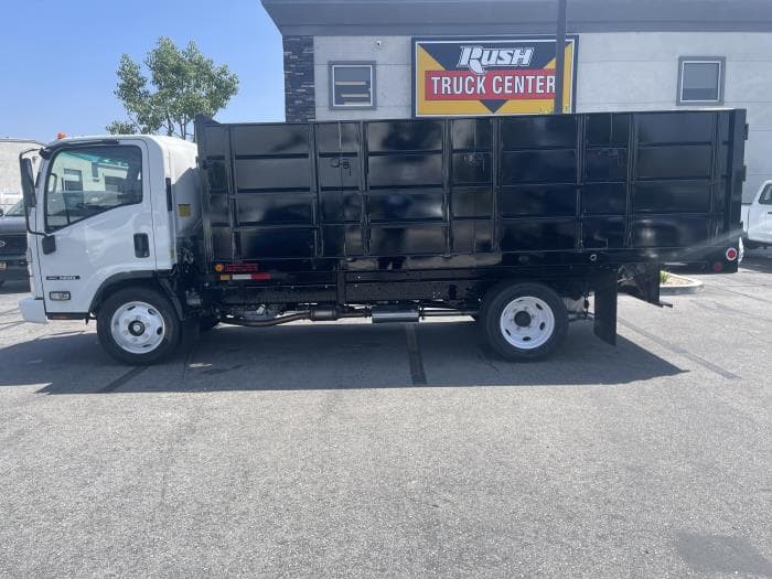 2025 Isuzu NRR — photo 3