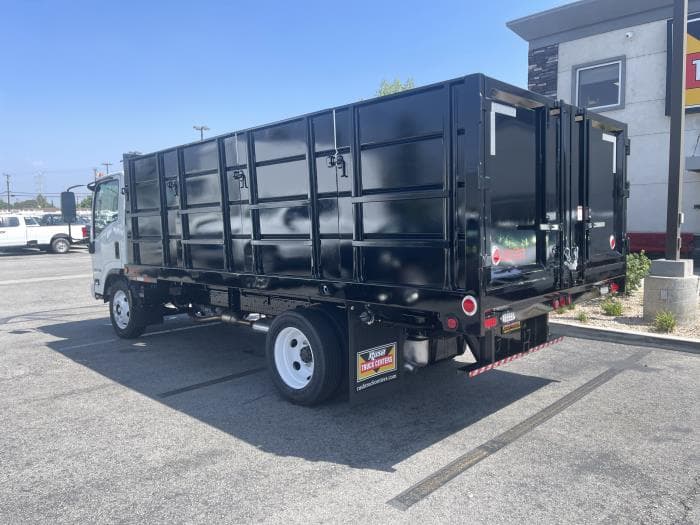 2025 Isuzu NRR — photo 4