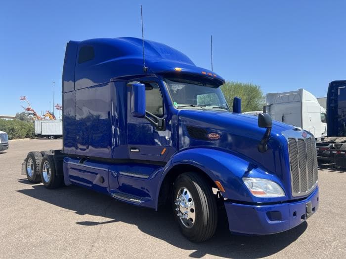 2022 Peterbilt 579 — photo 4