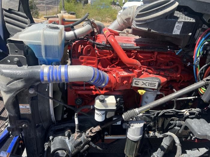 2022 Peterbilt 579 — photo 9