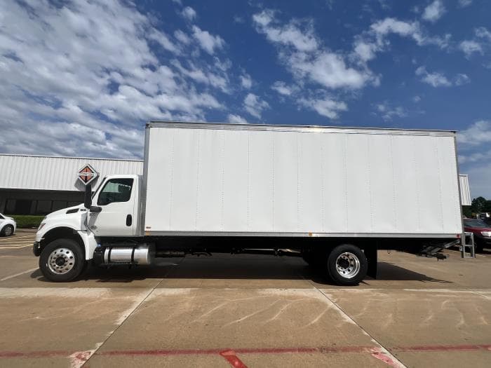 2025 International MV — photo 3