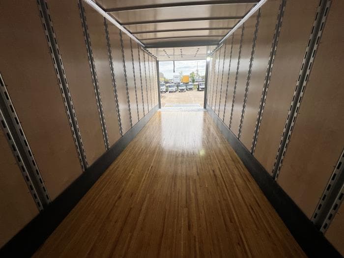 2025 International MV — photo 15