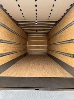 2025 Peterbilt 536 — photo 8