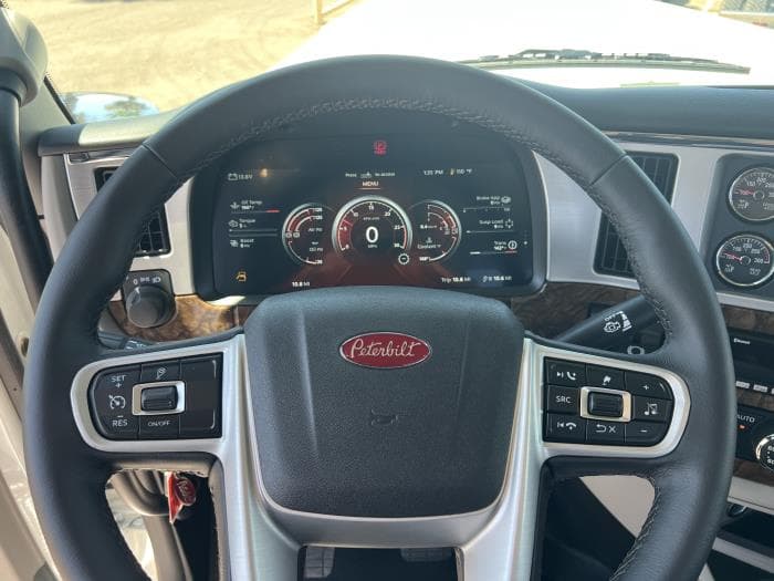 2026 Peterbilt 589 — photo 12