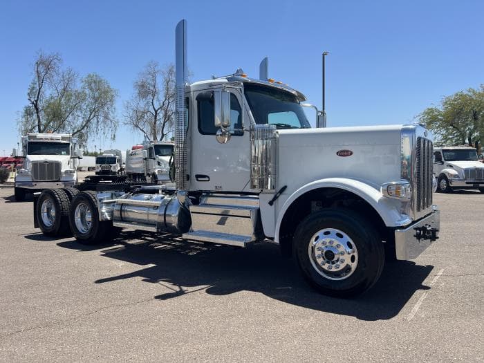 2026 Peterbilt 589 — photo 9