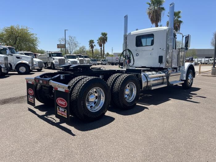 2026 Peterbilt 589 — photo 7