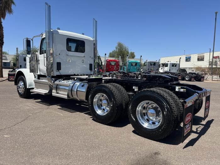 2026 Peterbilt 589 — photo 5