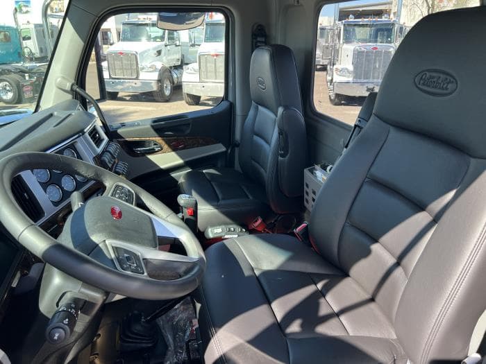 2026 Peterbilt 589 — photo 15
