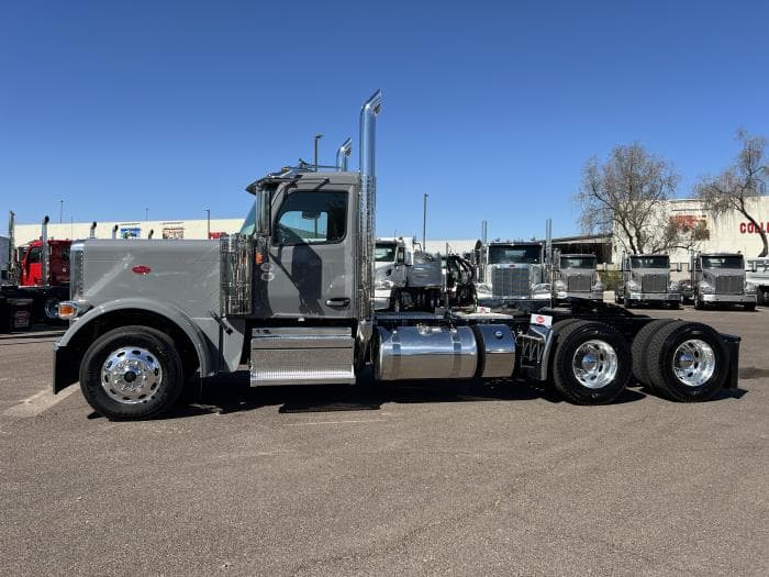 2026 Peterbilt 589 — photo 4