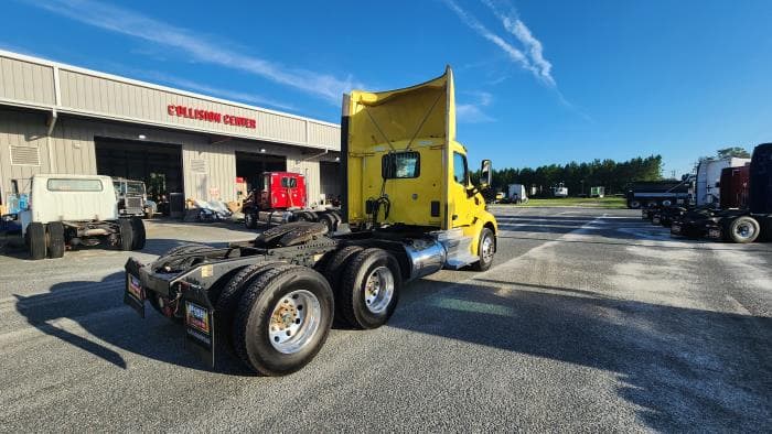2021 Peterbilt 579 — photo 6