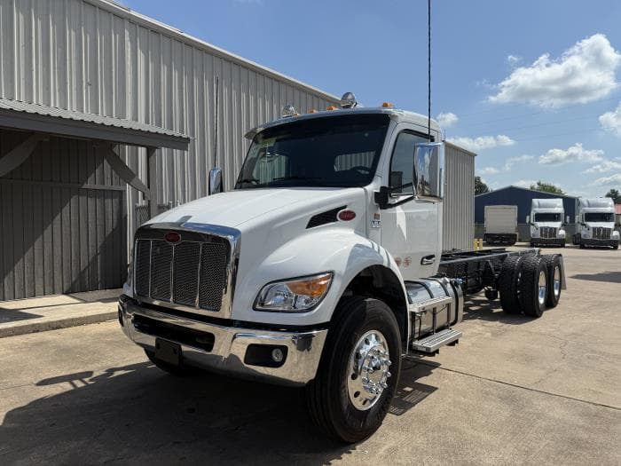 2026 Peterbilt 548 — photo 2