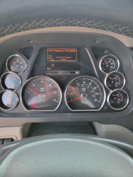 2020 Peterbilt 579 — photo 12