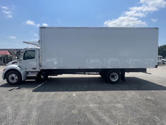 2025 Peterbilt 536 — photo 4